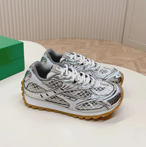 Product Fashion Sneakers for Men and Women New Designer High Quality Lighted Lace-Up Soft New Toe Style BV Running Shoes