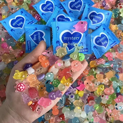 Glow-in-the-Dark Mini Resin Animals – Fairy Garden Blind Bag Gift
